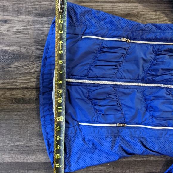 Lululemon chevron blue spring jacket - Picture 5 of 5